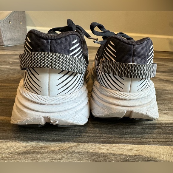 HOKA M Rincon 2 in Black White Size 8.5 Women's EUC - Picture 6 of 10